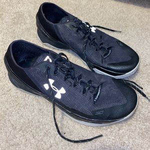 Steph Curry Under Armor mens basketball shoes